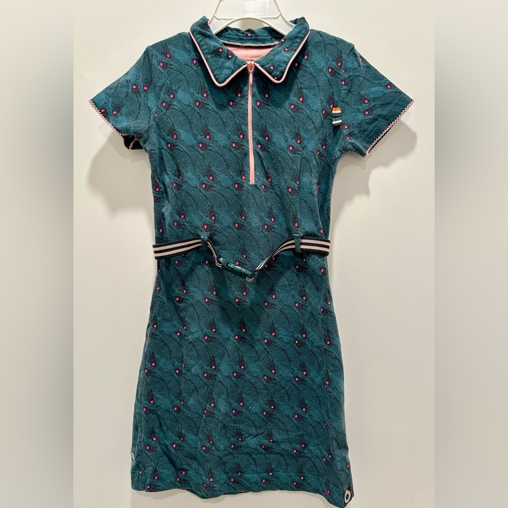 4 Funky Flavors Dress Size 122/128 (US 7–8). In very good condition.
